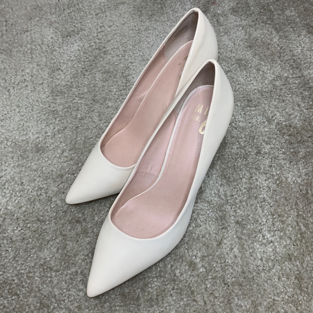 LAST CHANCE Mix No. 6 matte nude pumps